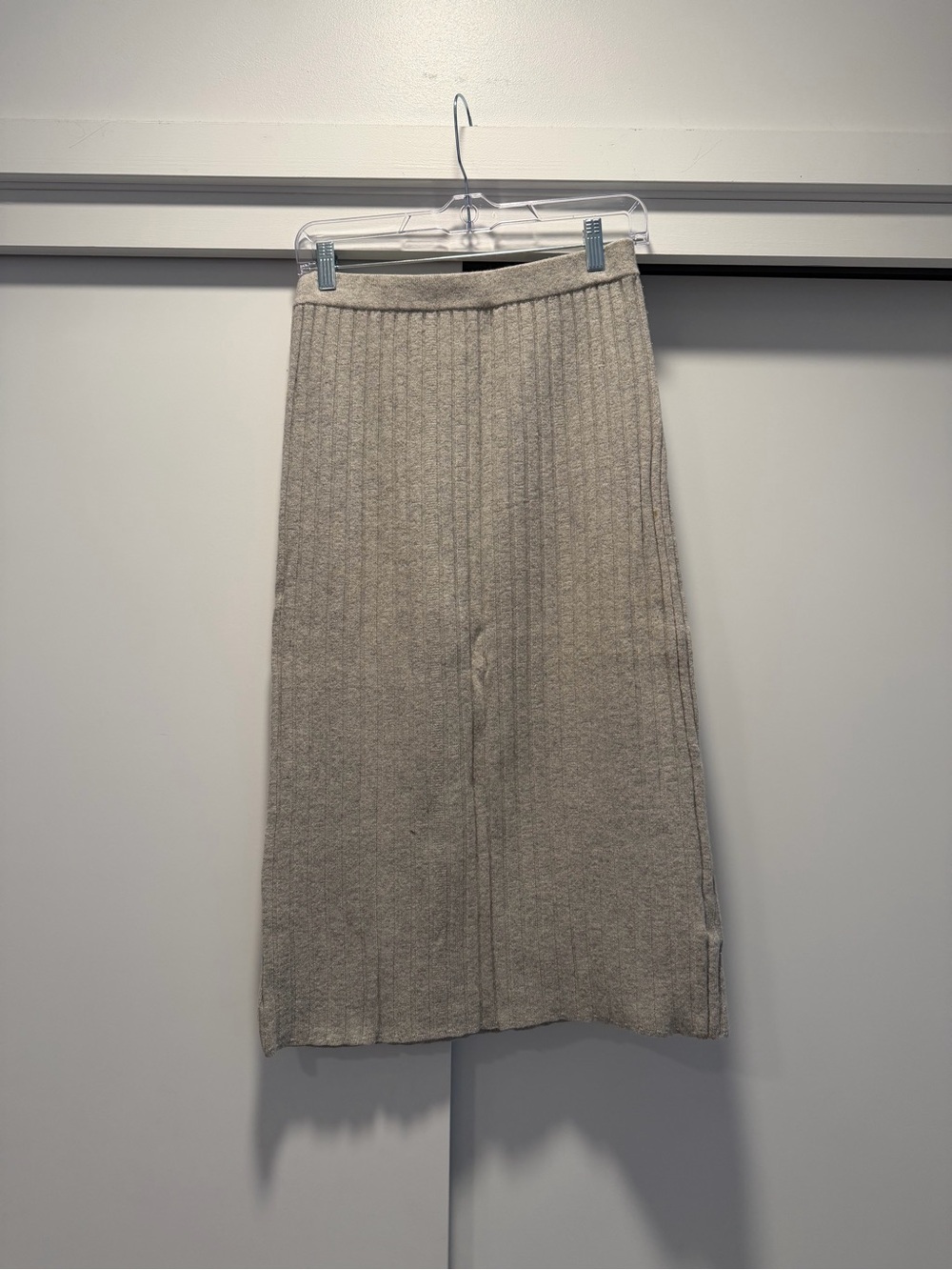Club Monaco Ribbed Knit Pencil Skirt